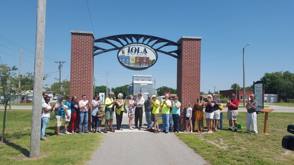 Trail Arch Dedication - Iola